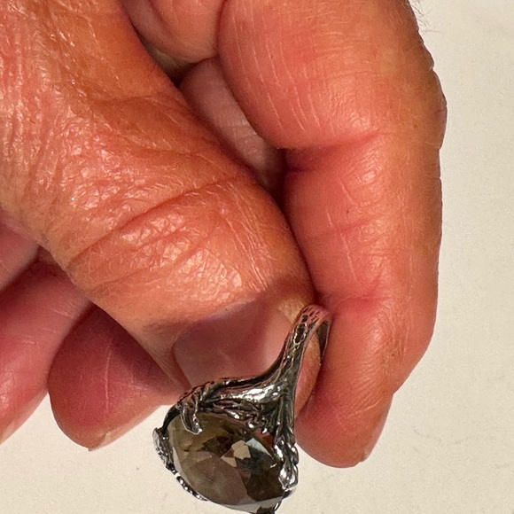 Baroque Stone Silver Ring - Picture 6 of 6